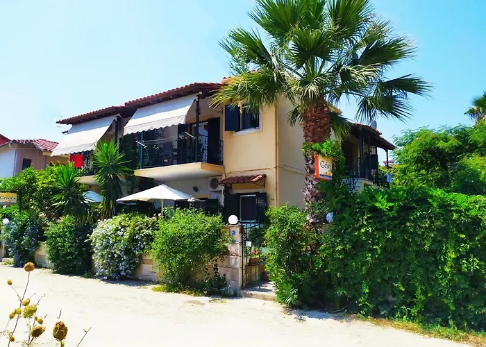 Grivas Apartments